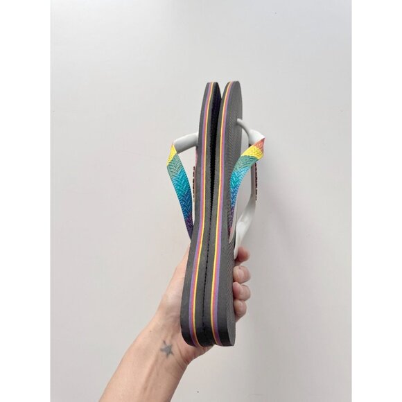 HAVAIANAS Pride Rainbow Strap Rubber Thong Flip Flop Sandals, Size 11/12 - Picture 8 of 13